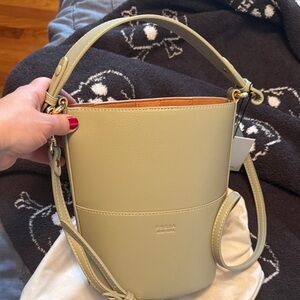 Green Bucket Bag freja New York